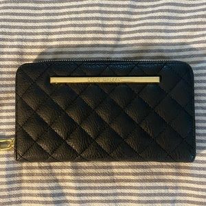 Steve Madden Wallet/Wristlet